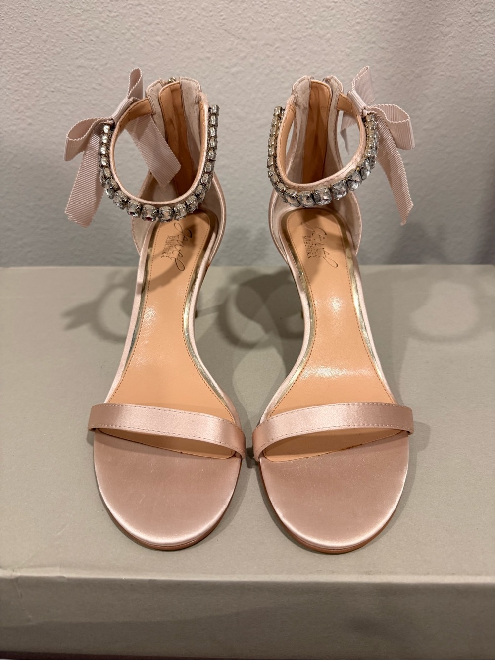Jewel Badgley Mischka Pink Satin Gem-Embellished Ankle-Strap Heels Size 9